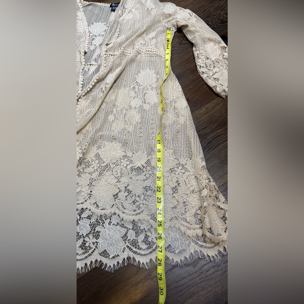 Miss Chievous Lace Beige Robe - Picture 7 of 7